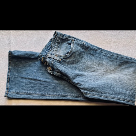 2 PAIR DESIGNER JEANS & TOP 
SIWY & BEBE 
SIze 28 Top size medium - Picture 7 of 9